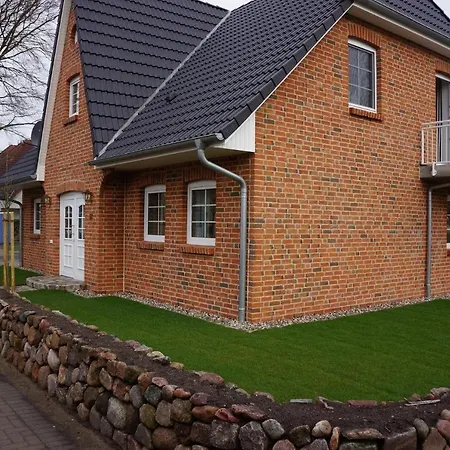 Haegerende 52 Og _kapitaenshaus_ * Kirr