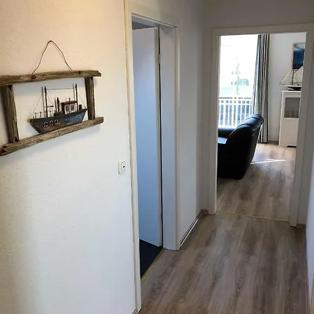 Haegerende 52 Og _kapitaenshaus_ *